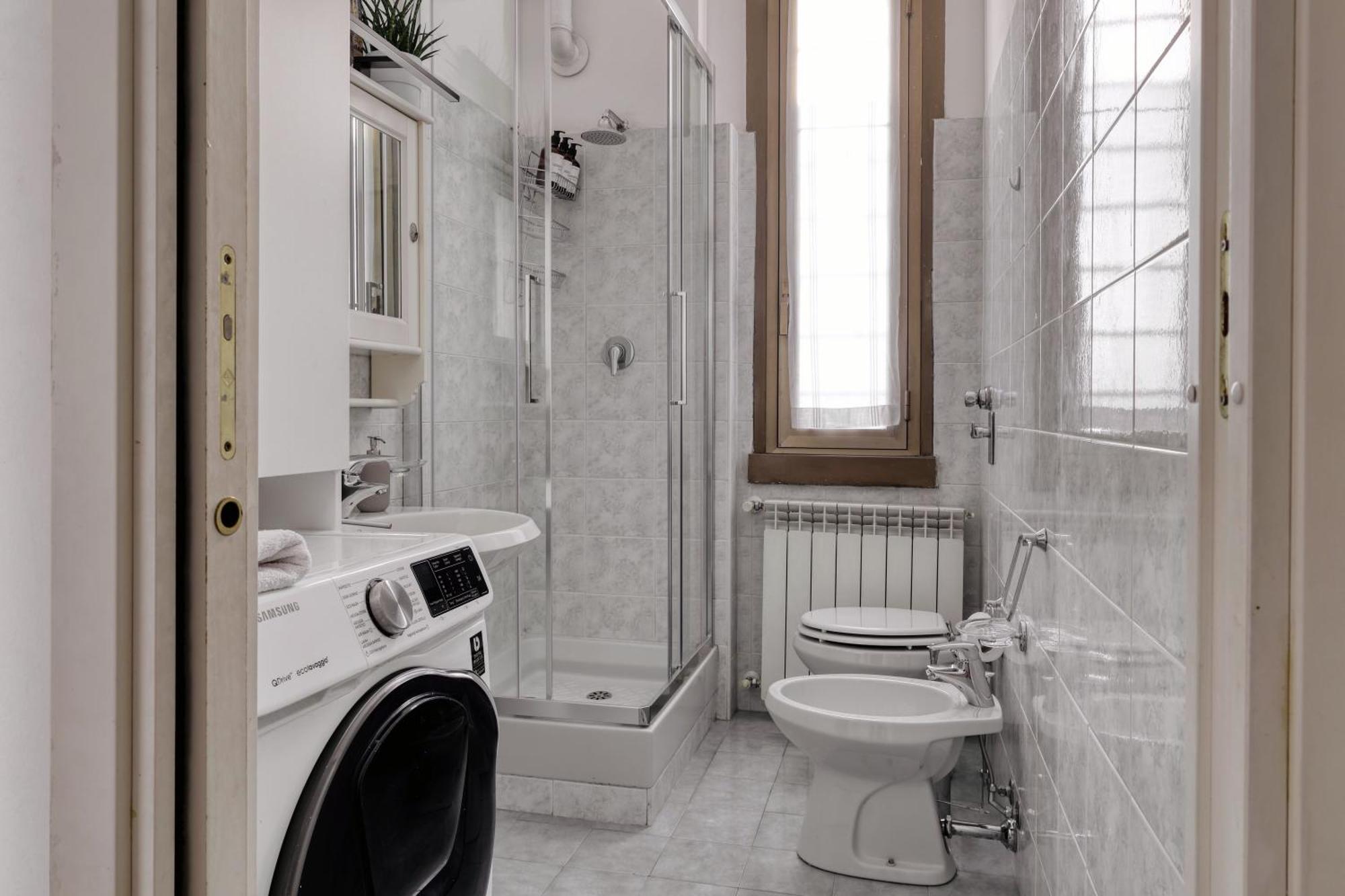 Apartamento View, Elegant In Milan's Rooftops